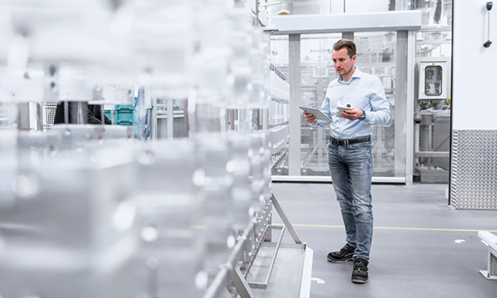 Industrien_700x4200px