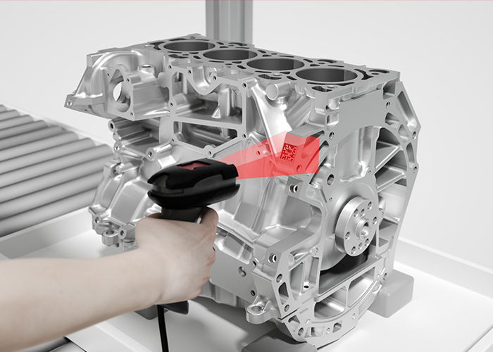 APIC_AT_Handheld_scanner_Powertrain_Combuster_BZ_Control_wl_15cm_300dpi_700x500px