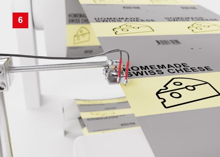 Faseroptische Sensoren KF mit LV zur Bahnkantensteuerung von Folie